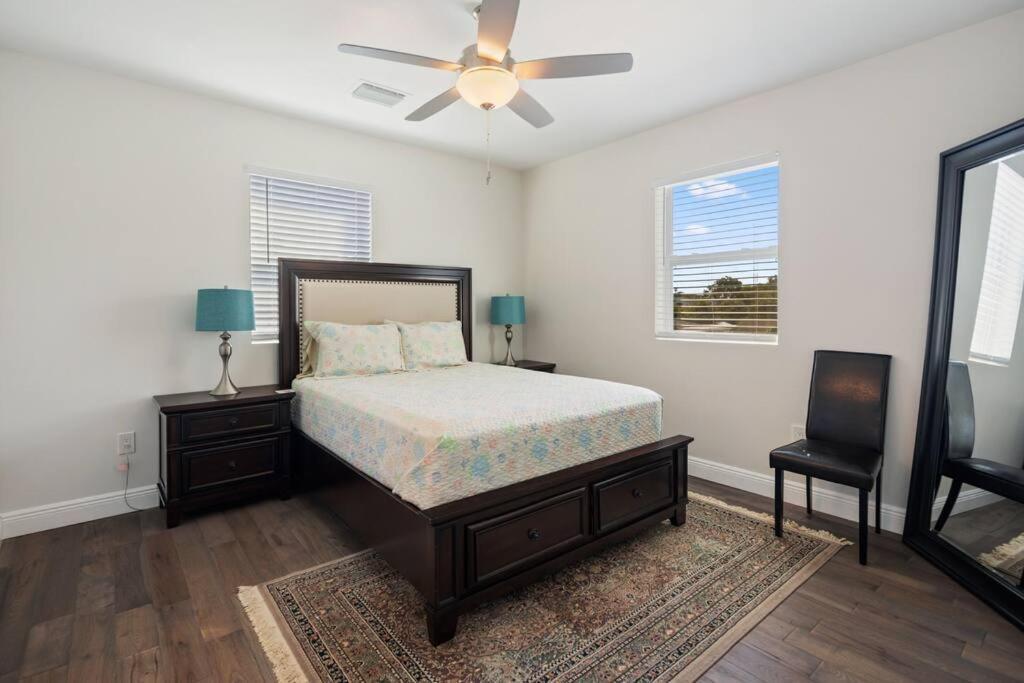 Olas With Heated Salt Water Pool Villa Fort Lauderdale