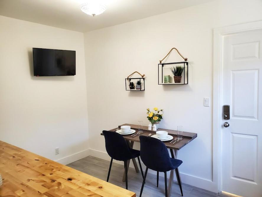 Stylish & Newly-renovated Near Olas Guest house *