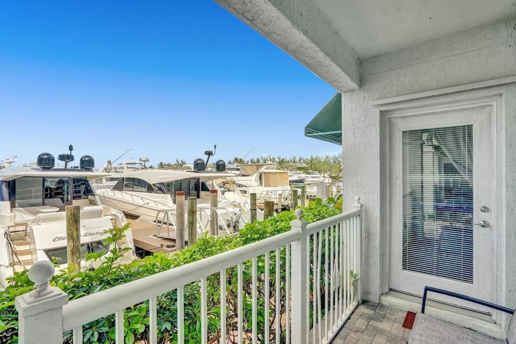2b On The Water, Luxurious & Games Galore! Near Beach & Airport Apartment Fort Lauderdale