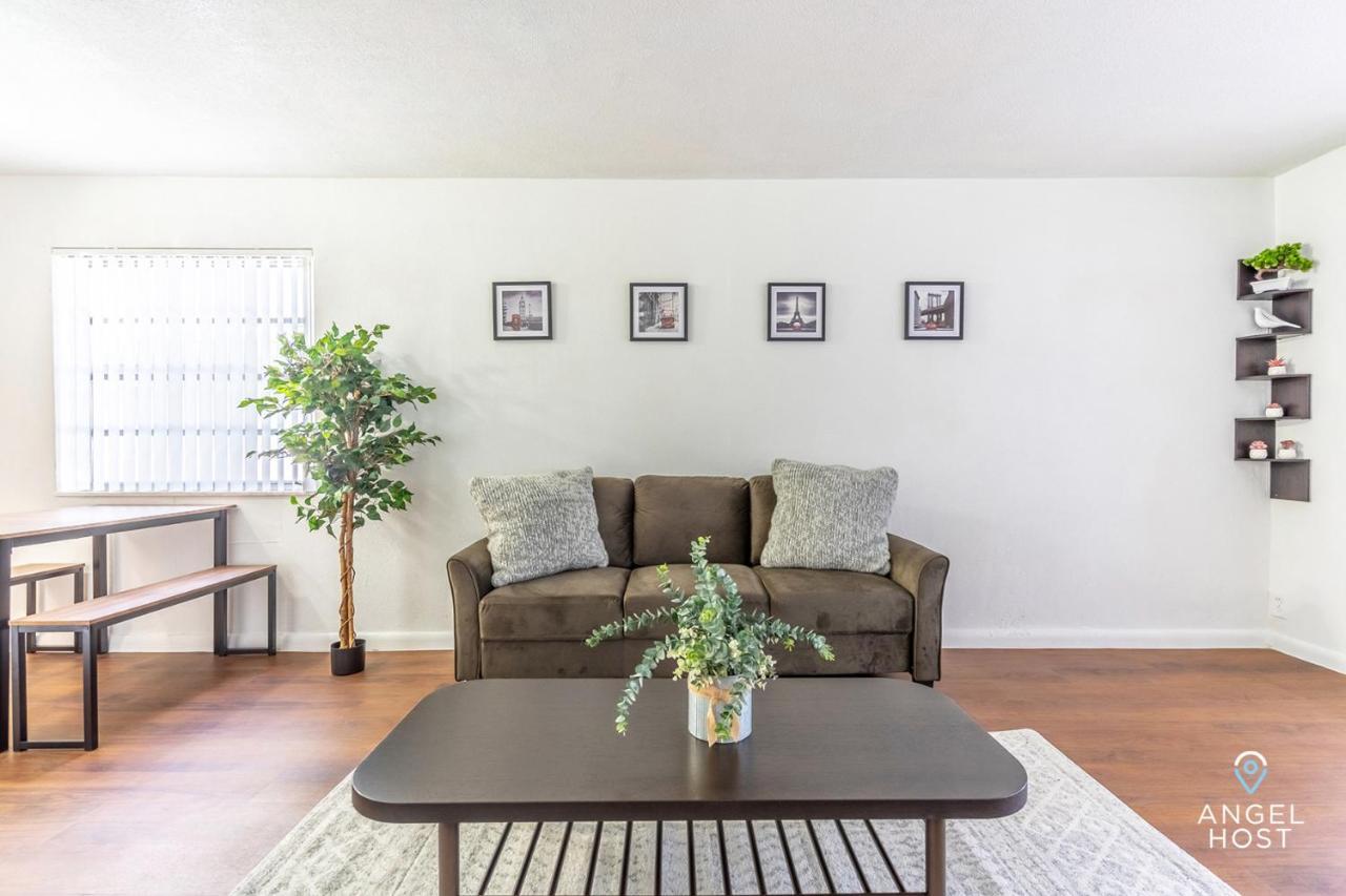 Stylish Apts In Oakland Park Near Ft Lauderdale * Fort Lauderdale