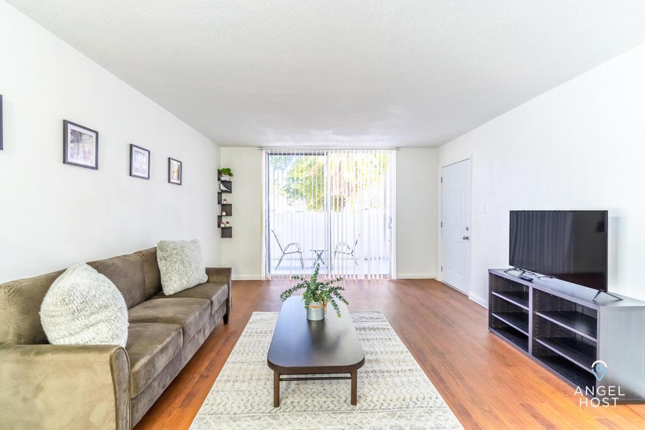 Apartment Stylish Apts In Oakland Park Near Ft Lauderdale *