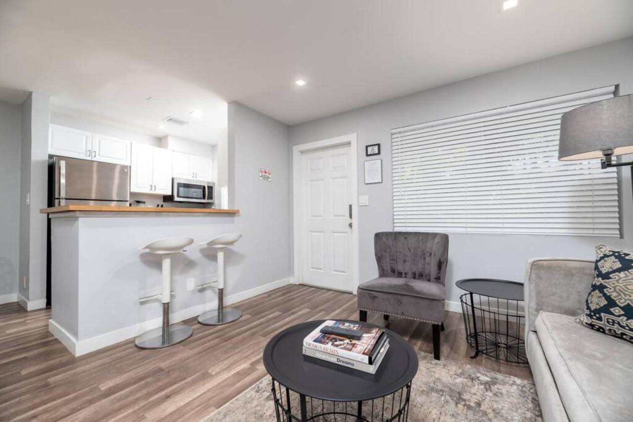 Apartment The Palms At Middle River Terrace 3 *