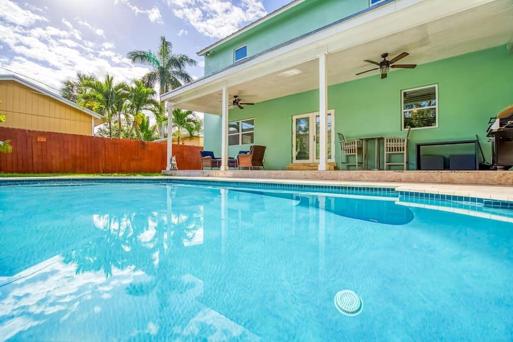 Olas With Heated Salt Water Pool