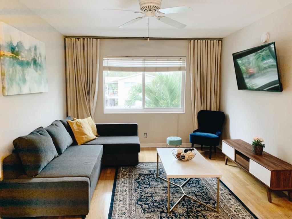 Apartment Galleria By Lowkl