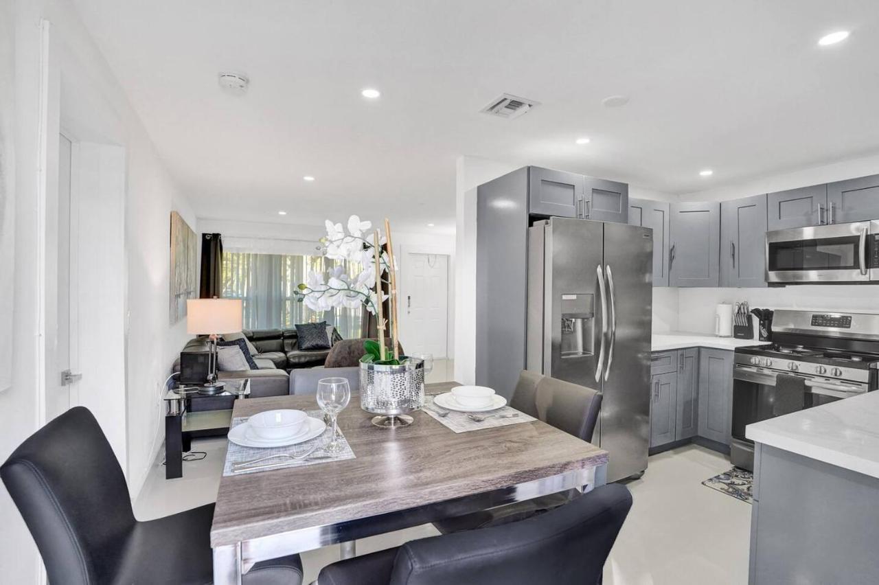 Newly Renovated 3br W Hot Tub Holiday home
