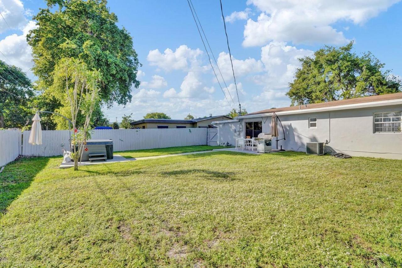 Newly Renovated 3br W Hot Tub Fort Lauderdale