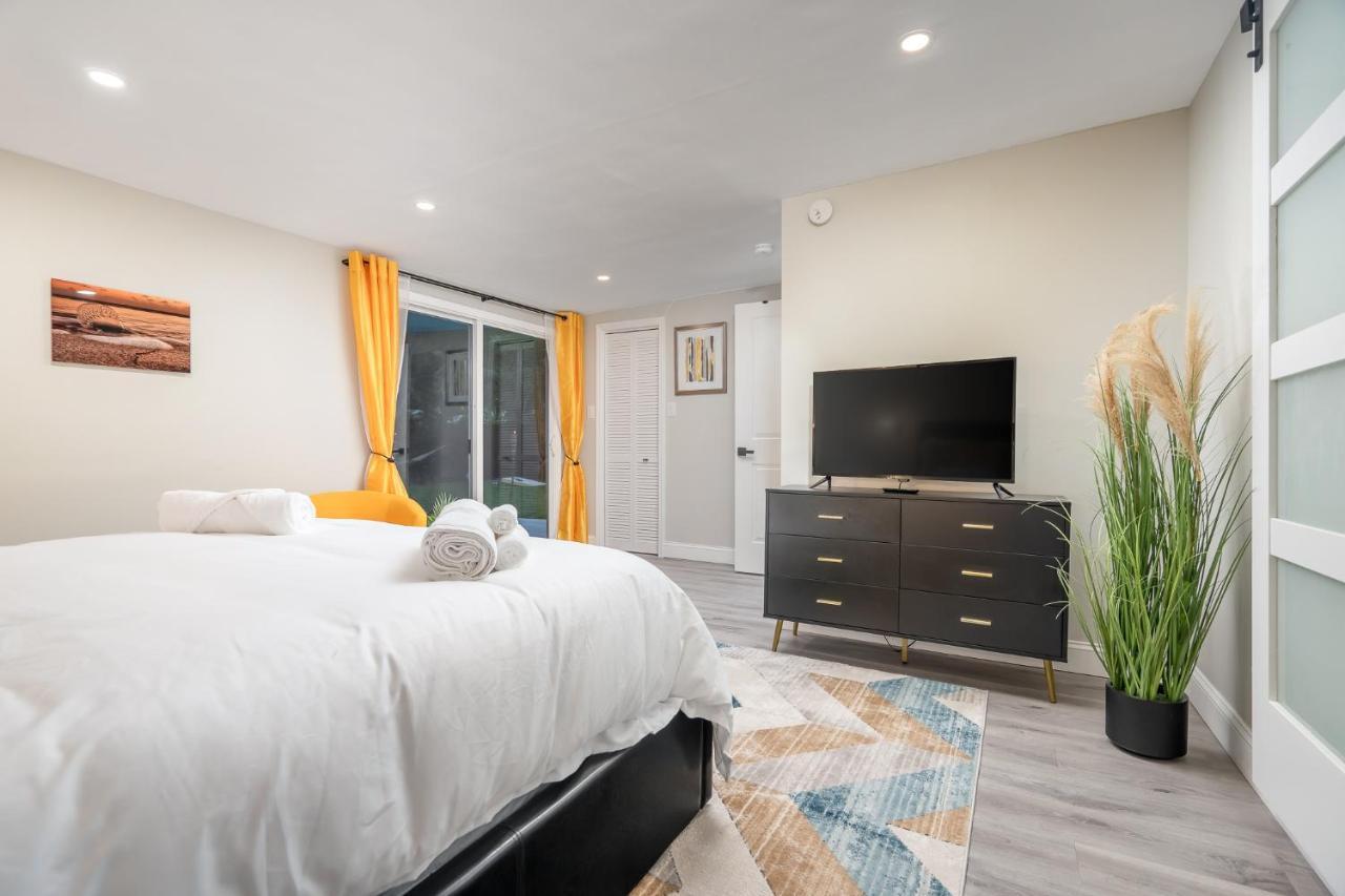Tropical Escape Near / Oasis On 18th Holiday home Fort Lauderdale