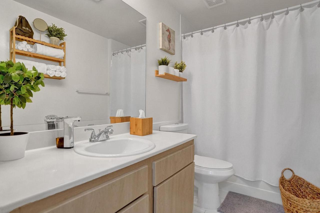 3b Waterside - Luxury & Fun - Near Beach, Airport