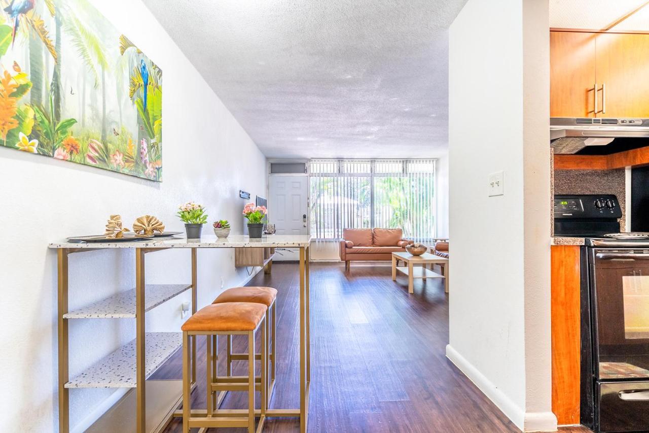 Stylish Apts In Oakland Park Near Ft Lauderdale
