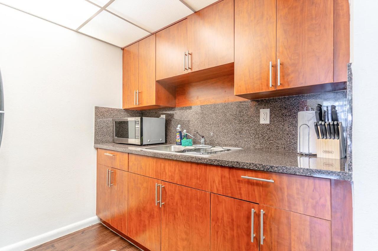 Stylish Apts In Oakland Park Near Ft Lauderdale Apartment