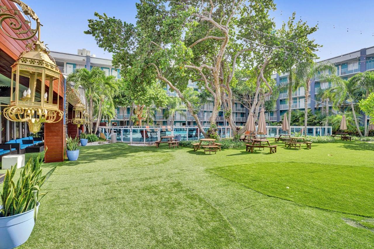Hotel Lauderdale Grand Oakland Park
