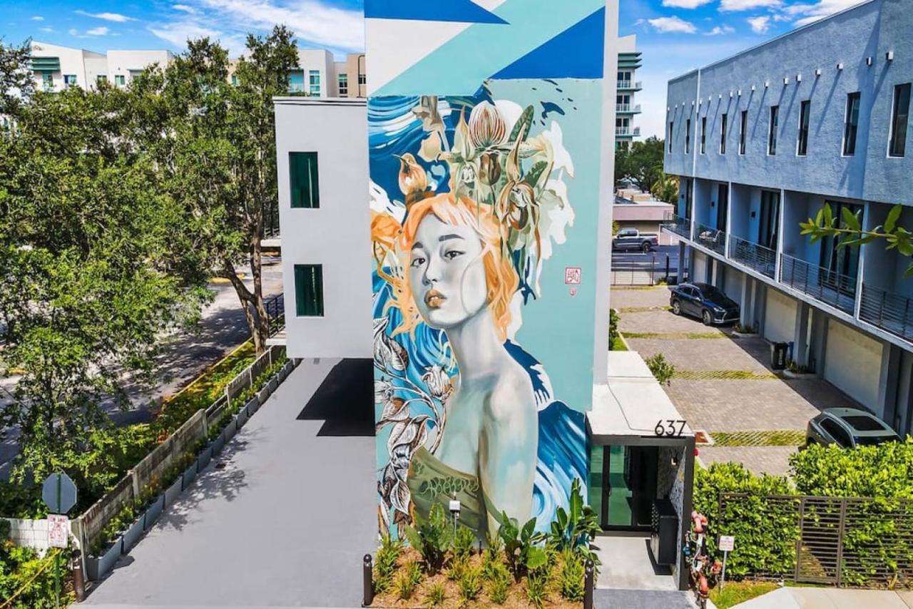Pretty Rola 304 Luxury W King Bed Area Apartment Fort Lauderdale