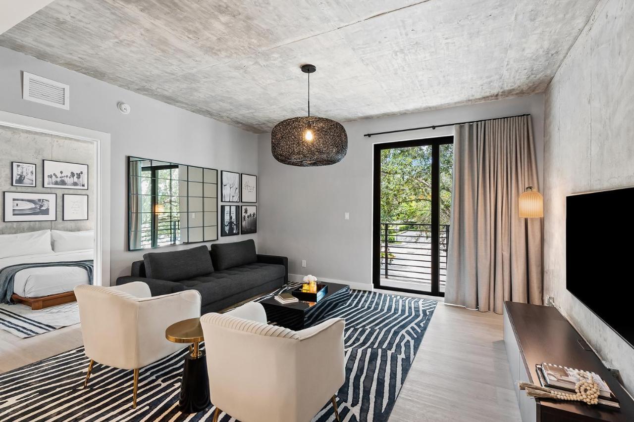 Pretty Rola 201 Luxury 1b1b W King Bed At Downtown Lauderdale * Fort Lauderdale