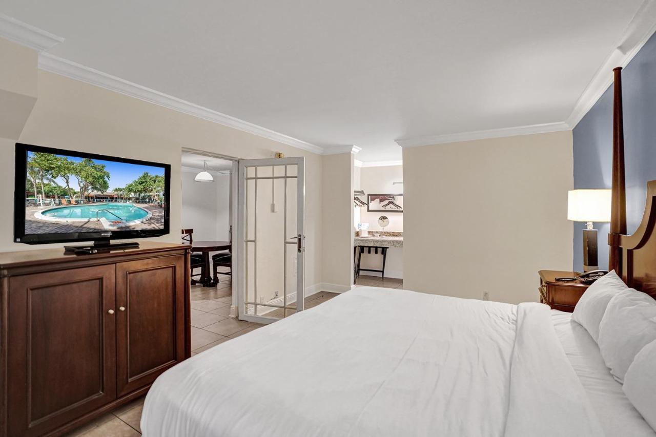 Lauderdale Grand 3* Oakland Park