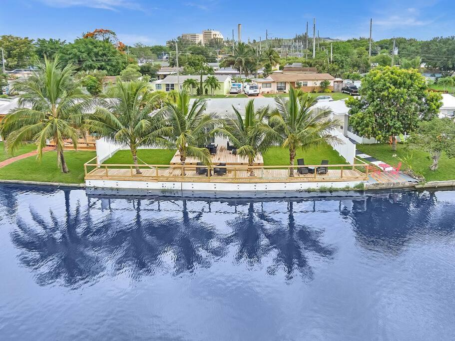 Holiday home 5-star Lakefront Oasis In Hollywood-hard Rock Casino Fort Lauderdale