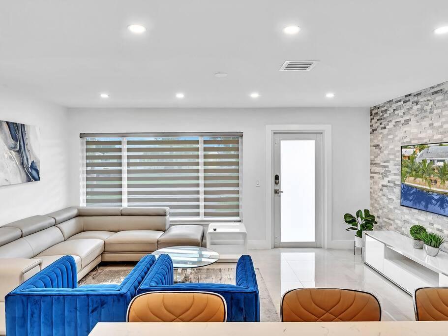 5-star Lakefront Oasis In Hollywood-hard Rock Casino Holiday home