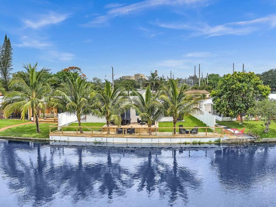 5-star Lakefront Oasis In Hollywood-hard Rock Casino Holiday home Fort Lauderdale