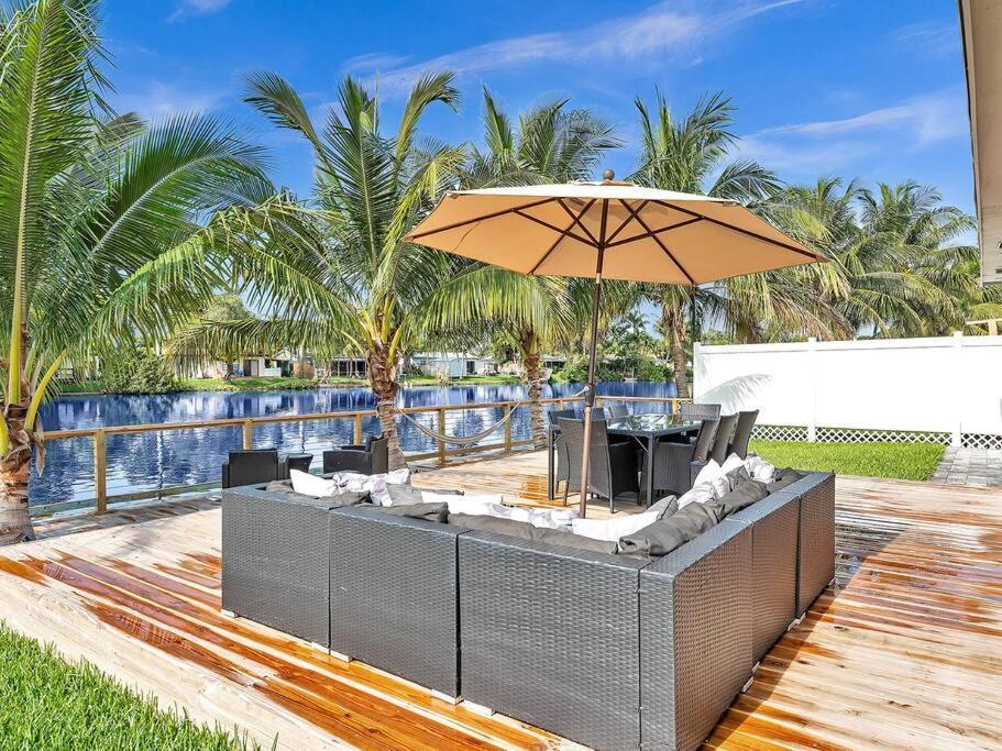 Holiday home 5-star Lakefront Oasis In Hollywood-hard Rock Casino Fort Lauderdale