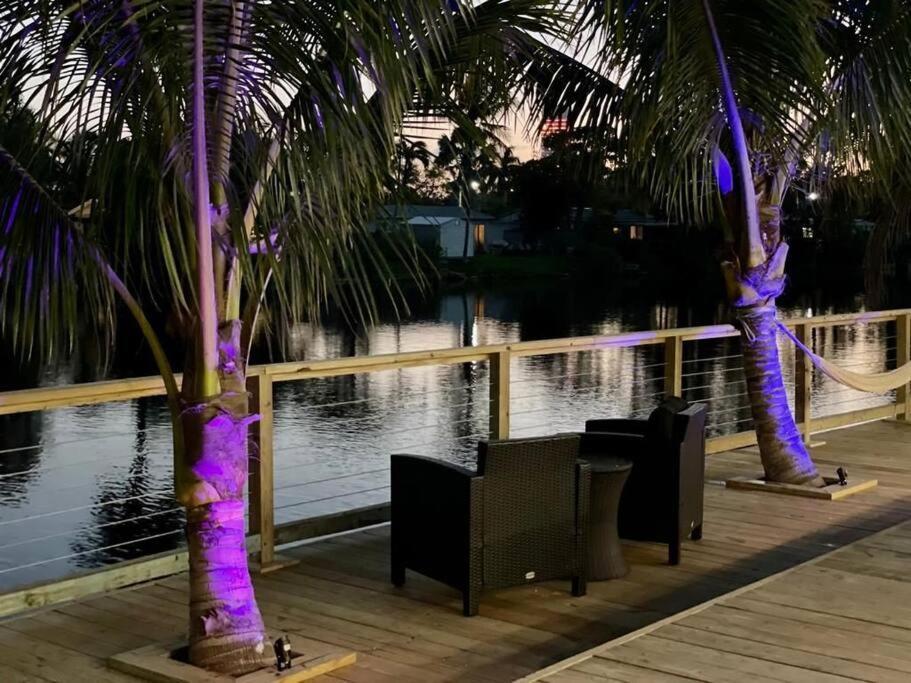 Holiday home 5-star Lakefront Oasis In Hollywood-hard Rock Casino *