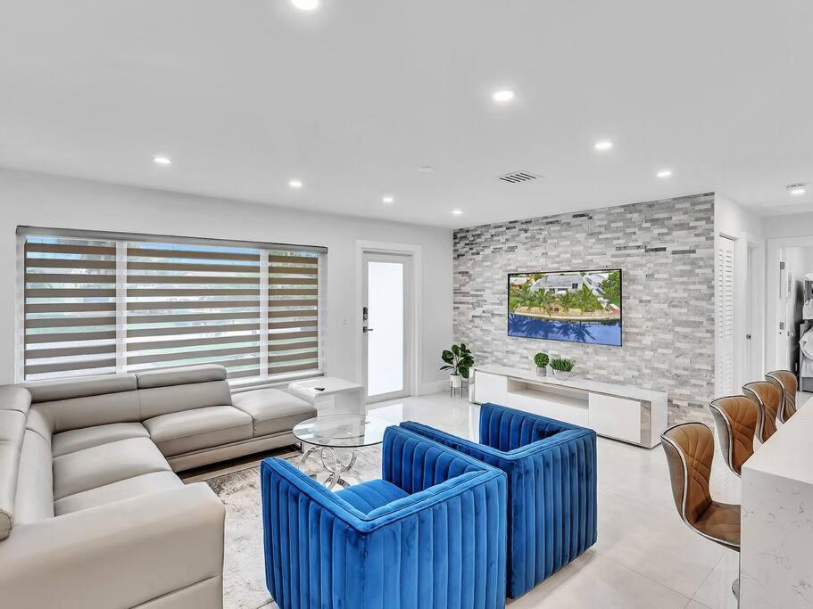 5-star Lakefront Oasis In Hollywood-hard Rock Casino Holiday home