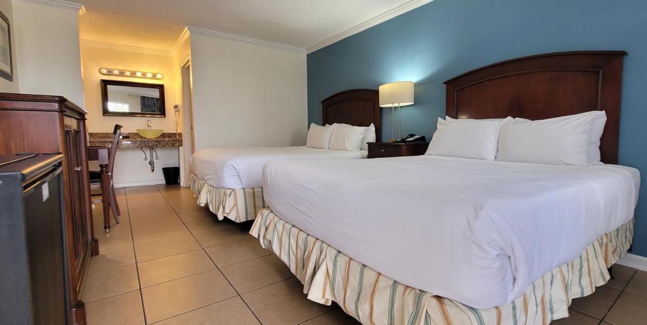 Lauderdale Grand Hotel Oakland Park