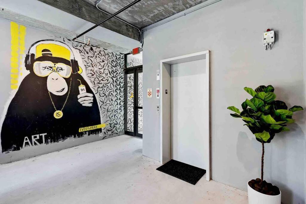 Apartment Pretty Rola 201 Luxury 1b1b W King Bed At Downtown Lauderdale Fort Lauderdale
