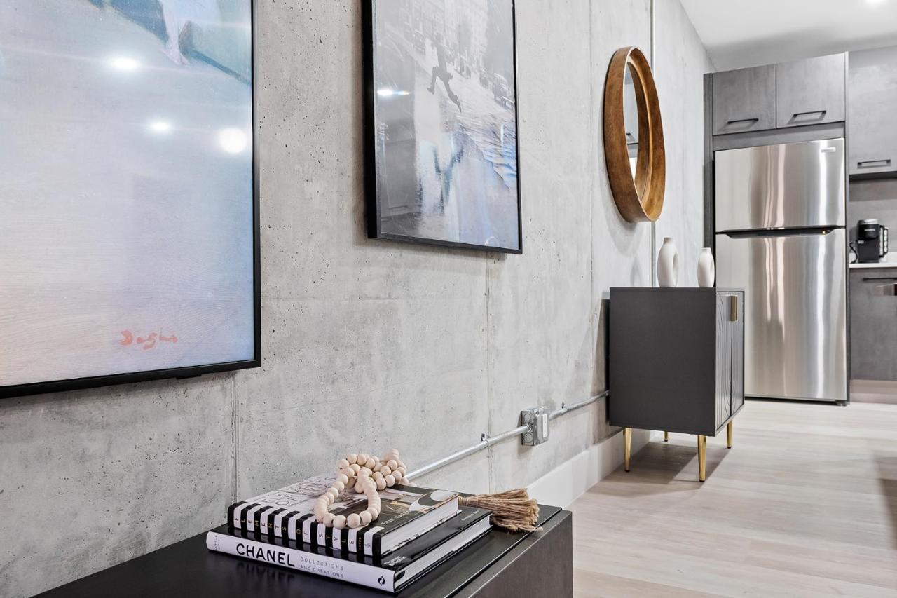 Pretty Rola 201 Luxury 1b1b W King Bed At Downtown Lauderdale Fort Lauderdale