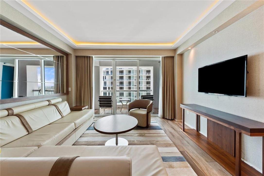 Luxury At Lauderdale Fort Lauderdale