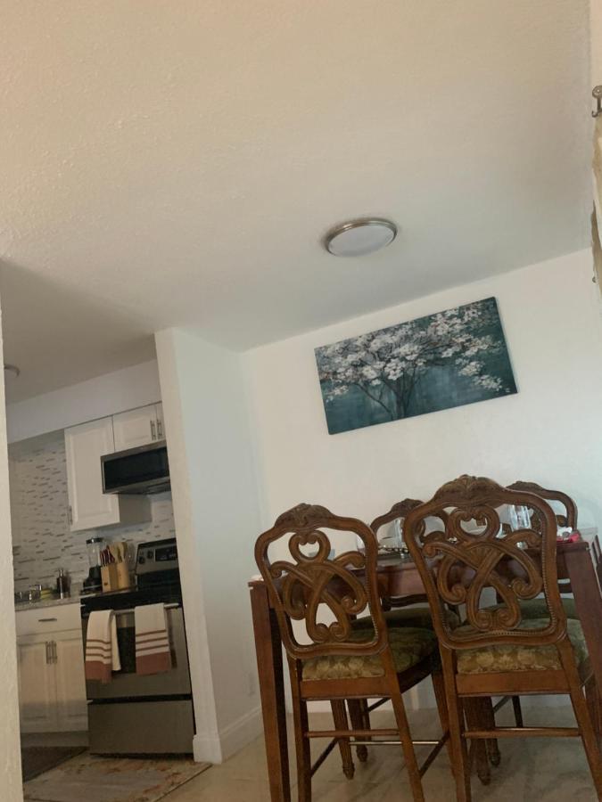 Quiet 2bedroom At Fl Apartment
