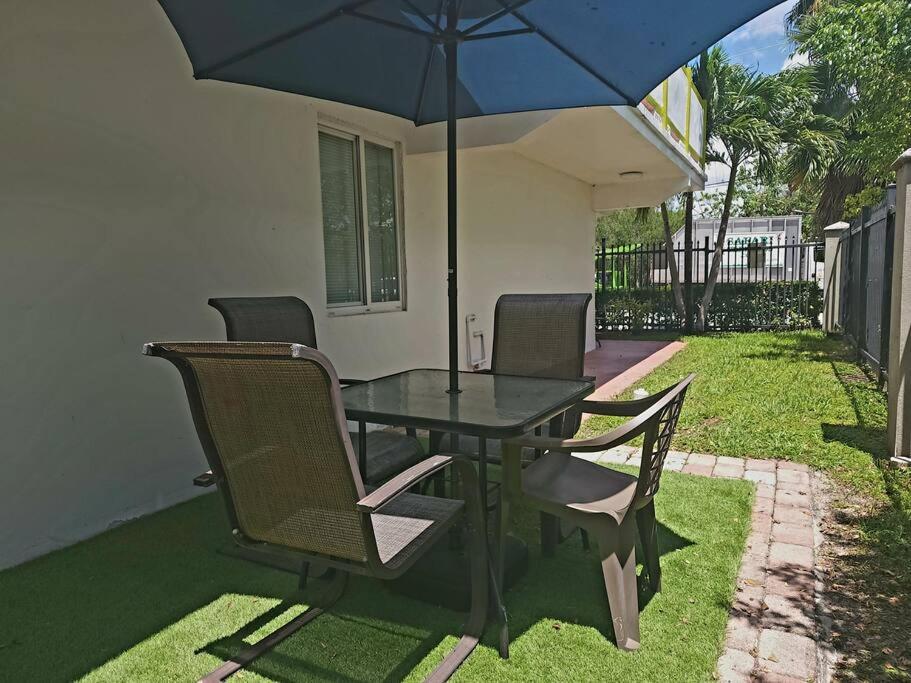 A1 - Endless Summer Vacation - Affordable Luxury Near Downtown Apartment Fort Lauderdale
