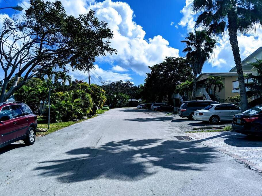 A1 - Endless Summer Vacation - Affordable Luxury Near Downtown Apartment Fort Lauderdale