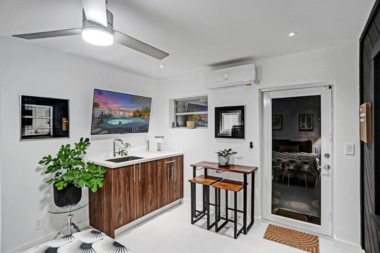 Stylish Luxury Tropical Junior * Fort Lauderdale