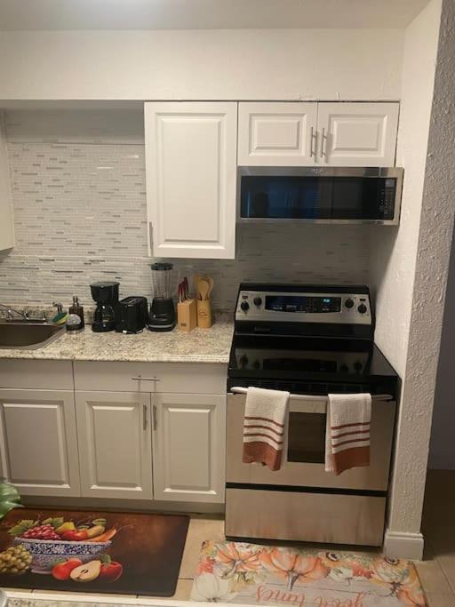 Apartment Cheerful 1-bedroom 1bath At Lauderdale Fl *