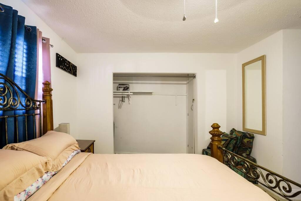 Cheerful 1-bedroom 1bath At Lauderdale Fl *