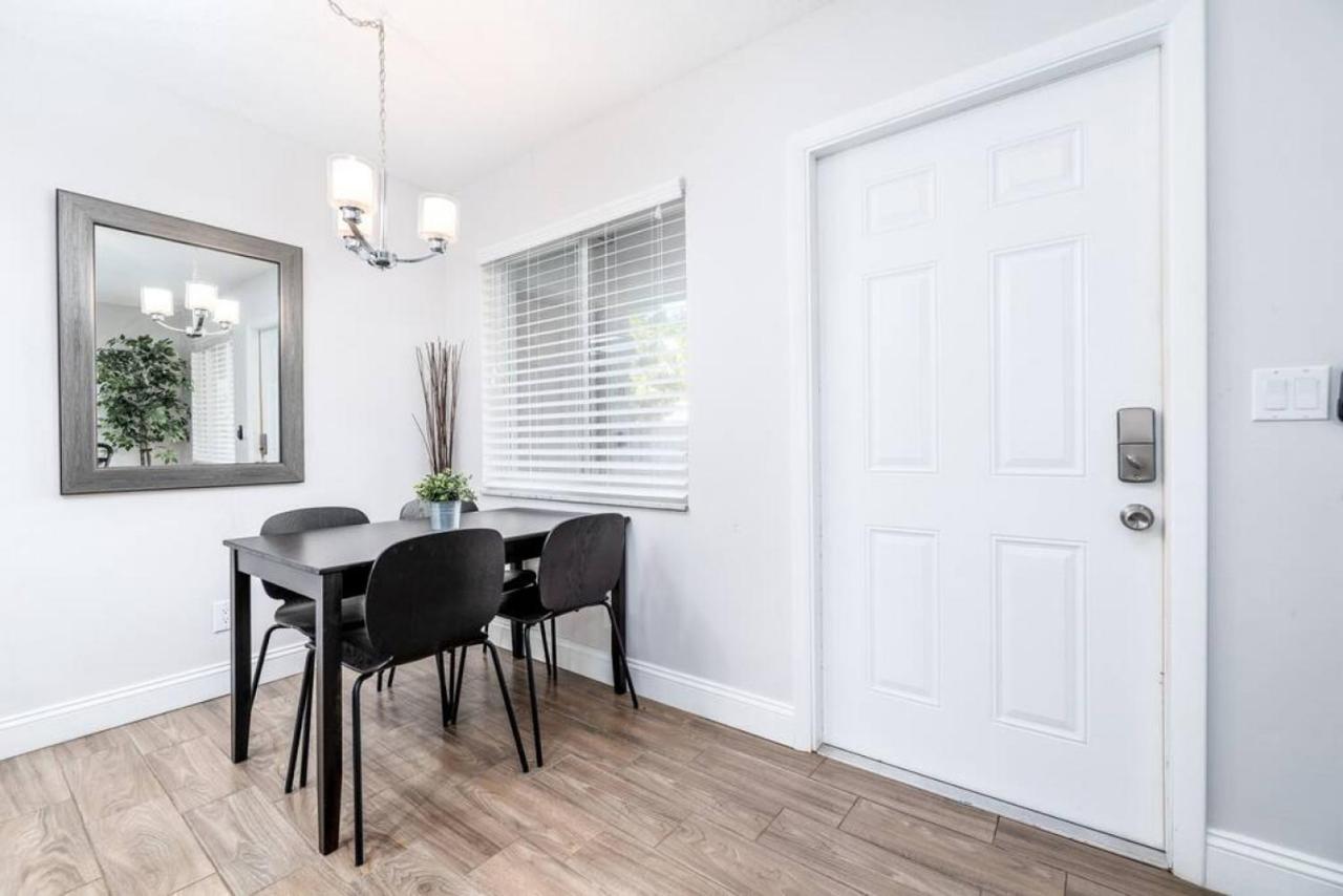 Apartment The 3 - Wilton Manors *