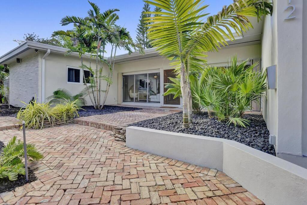 Brand New! Heated Pool, Golf Cart, Next To Holiday home Fort Lauderdale