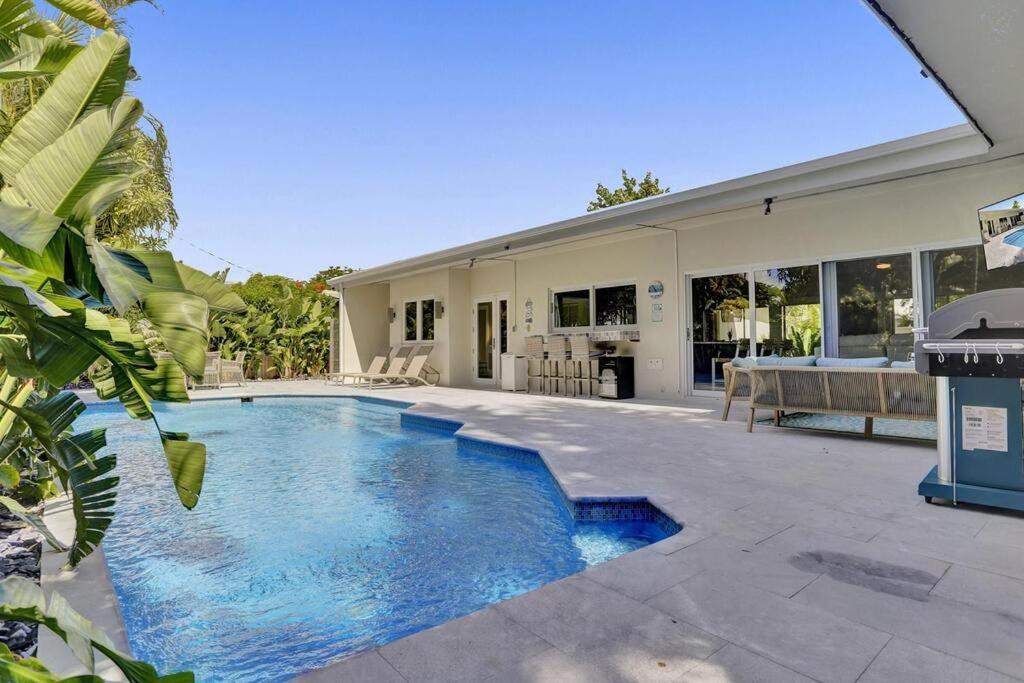Brand New! Heated Pool, Golf Cart, Next To