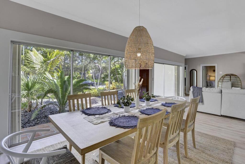 Brand New! Heated Pool, Golf Cart, Next To Holiday home