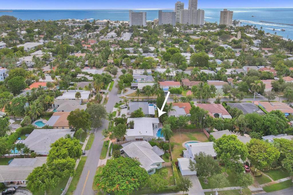 Brand New! Heated Pool, Golf Cart, Next To Holiday home Fort Lauderdale