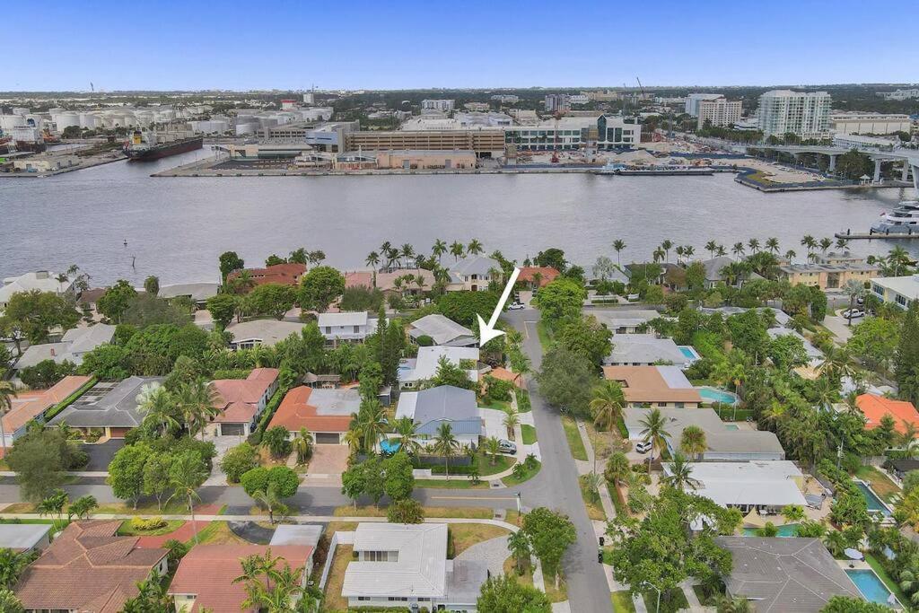 Brand New! Heated Pool, Golf Cart, Next To * Fort Lauderdale