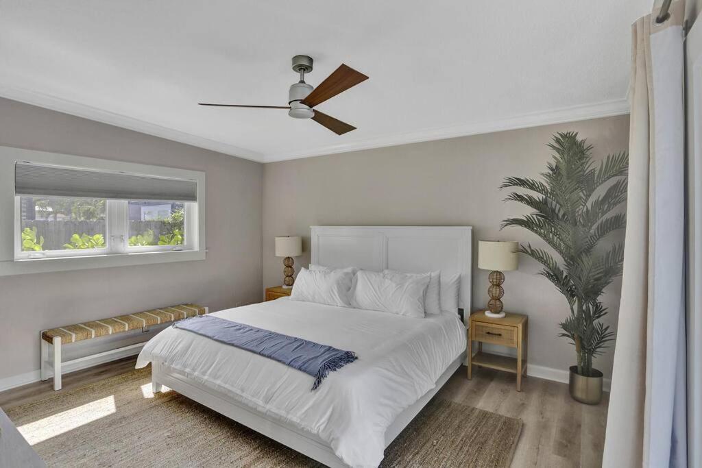 Brand New! Heated Pool, Golf Cart, Next To Fort Lauderdale