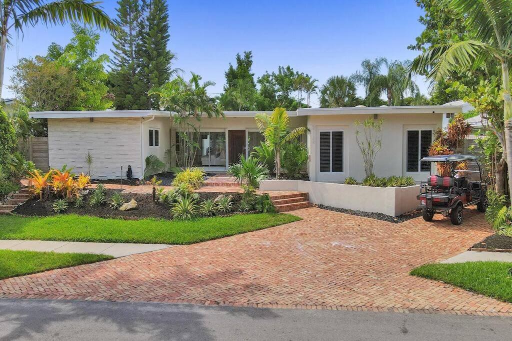 Brand New! Heated Pool, Golf Cart, Next To * Fort Lauderdale