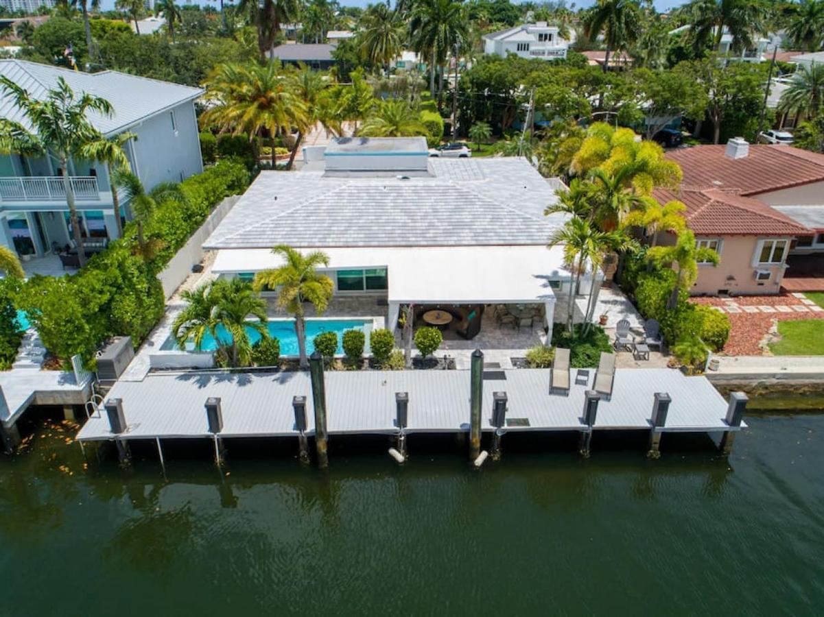 Casa Flamingo Intracoastal Front With Heated Pool A And 75 Ft Dock Holiday home Fort Lauderdale