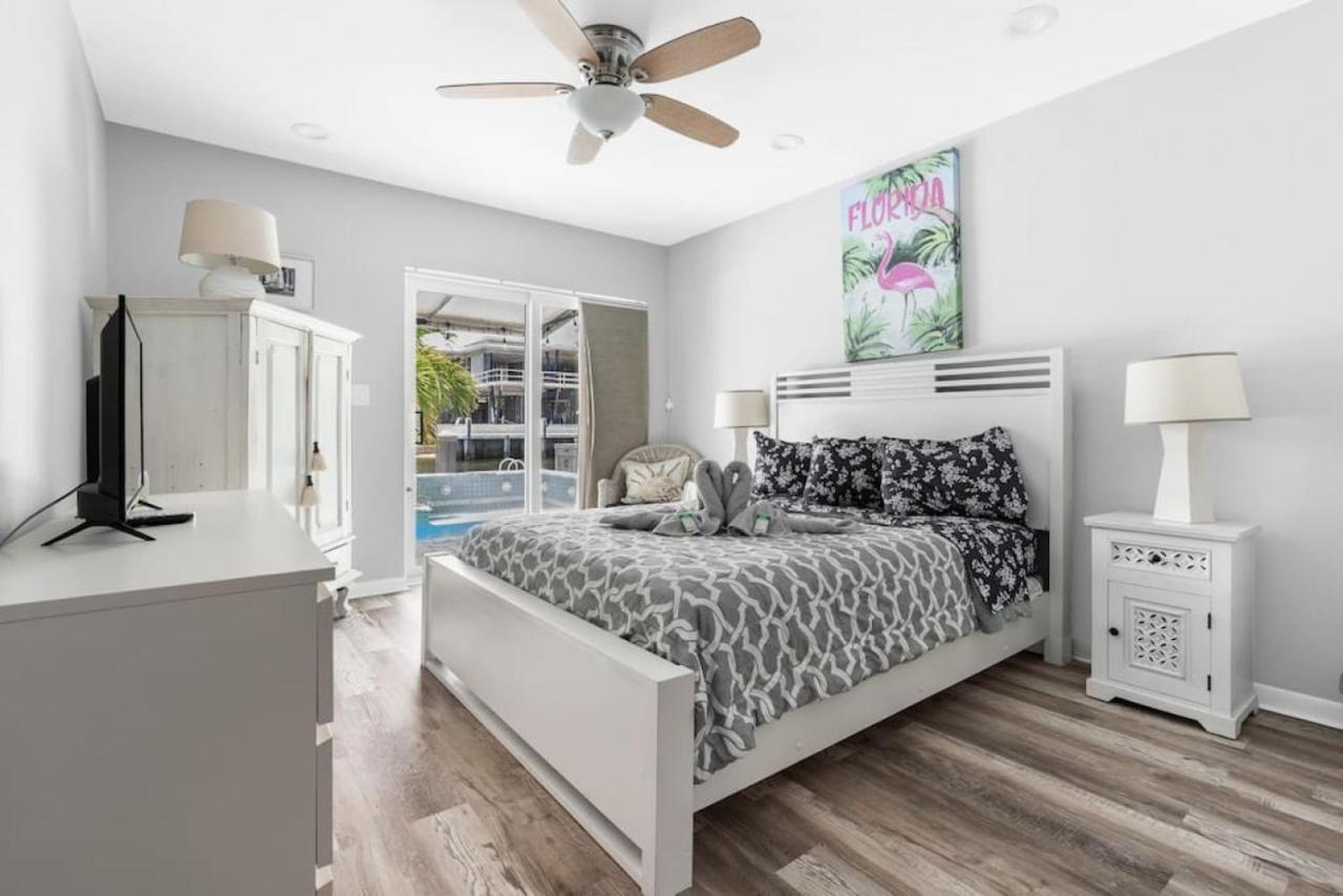 Casa Flamingo Intracoastal Front With Heated Pool A And 75 Ft Dock Holiday home