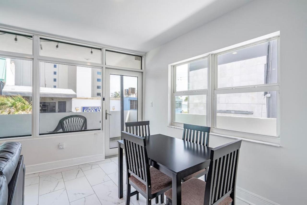 Beachfront Bloos 2 Units Ocean View Balcony Units 4 And 5 Fort Lauderdale