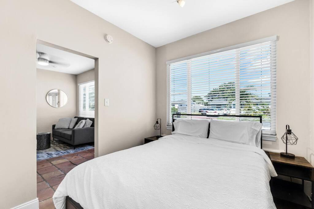 Stunning 5 Bedroom With Heated Pool And Game Fort Lauderdale