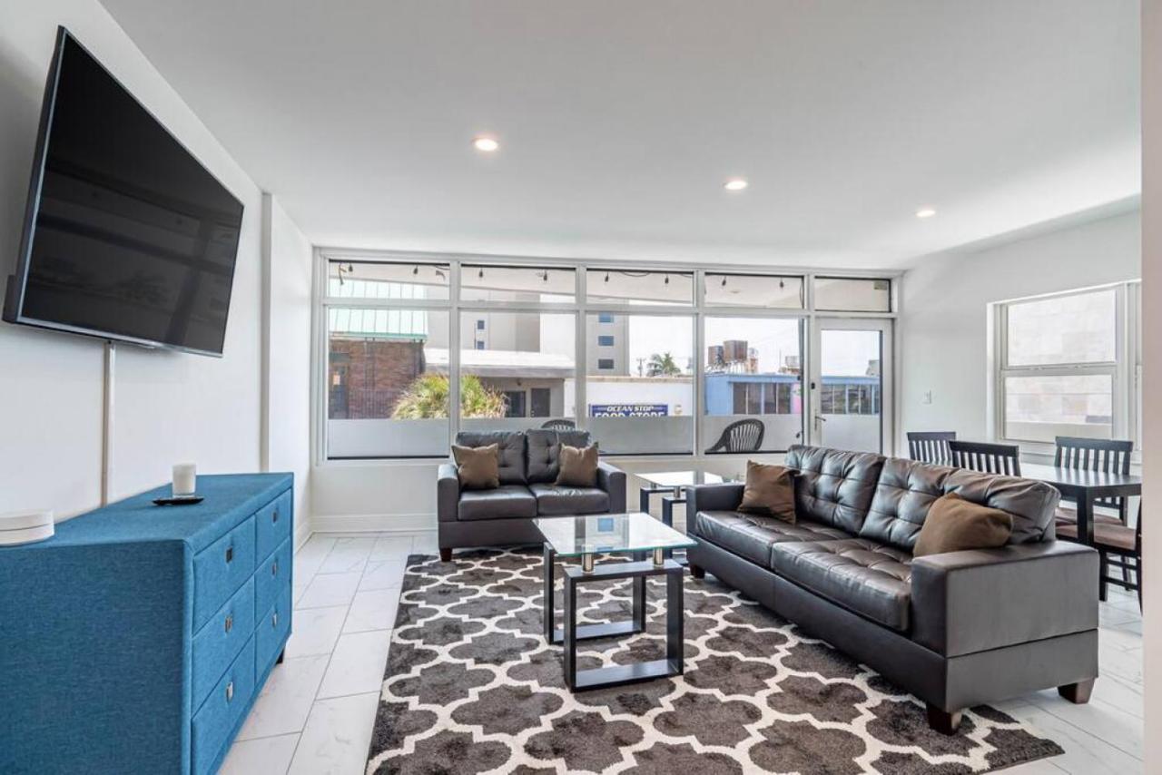 Beachfront Bloos 2 Units Ocean View Balcony Units 4 And 5 Fort Lauderdale