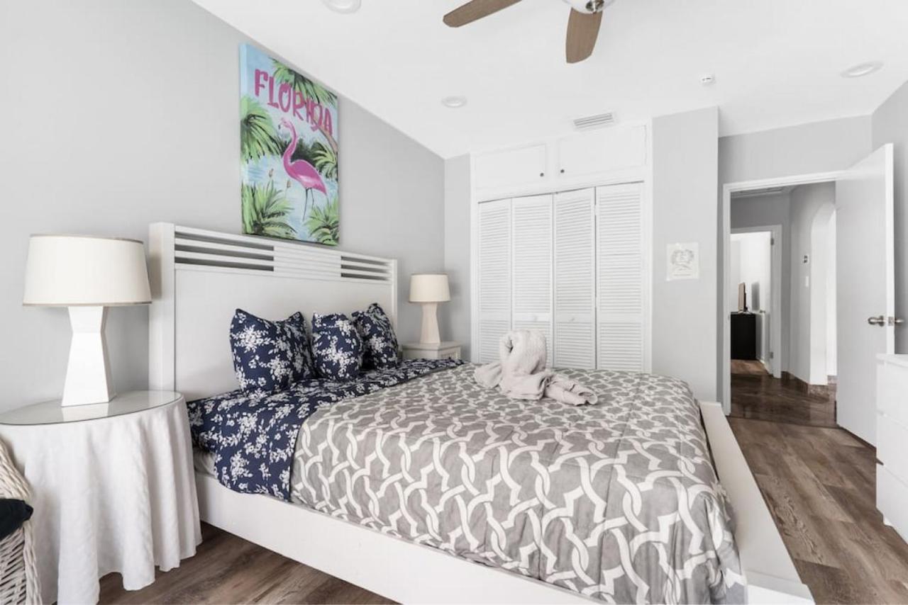 Casa Flamingo Intracoastal Front With Heated Pool A And 75 Ft Dock Holiday home *