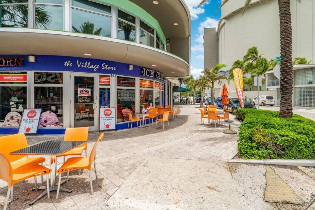 Holiday home The Purple Pelican Beachfront With Ocean Balcony Unit 3 *