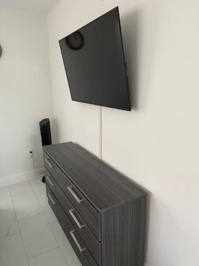 Holiday home Beachfront Bloos 2 Units Ocean View Balcony Units 4 And 5
